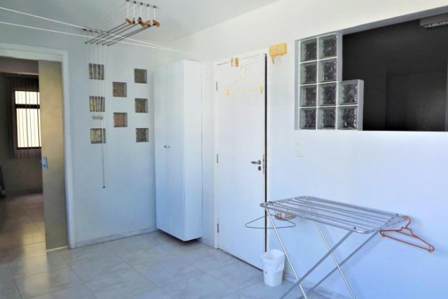 Apto de 4 quartos-a uma quadra da praia de Boa Viagem - Recife