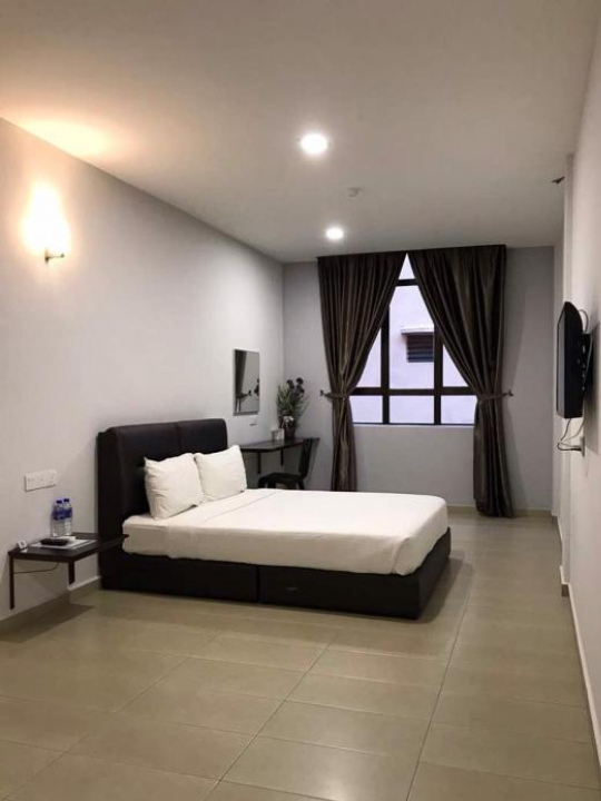 SiN LiEN HOTEL - 居鑾