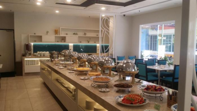 Harbour View Hotel - Kuching