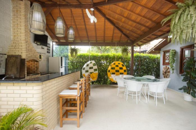 Omar do Rio: Casa Duplex c/ 4 Suítes, Área Gourmet Privativa, Internet 500mbps e Smart TV, no Condom - Buzios