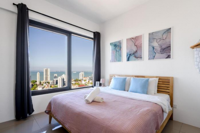 De Pastel Studio - SeaView at 218 Tropicana NEAR Komtar Food Heaven Heritage with Netflix & TV Box - 檳城