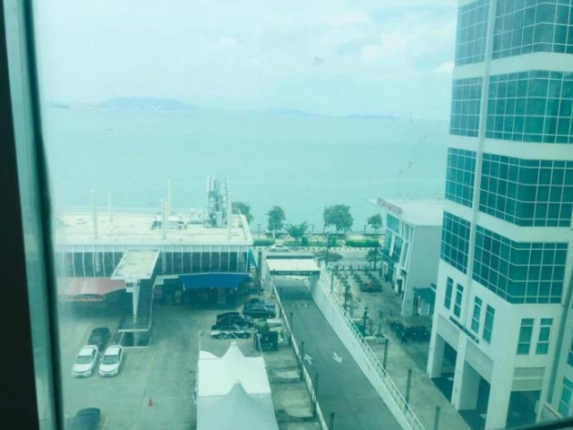 Maritime Duplex Sea View Suites - Penang