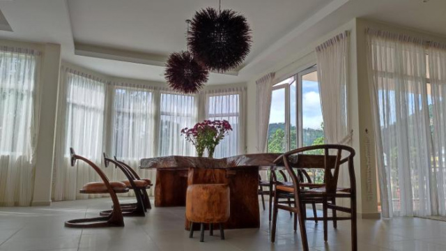 Retreats @Balik Pulau with private swimming pool and basketball court - Penang