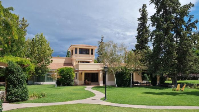 Casa Agostino - Luxury wine and hotel in Bodega Agostino - Mendoza