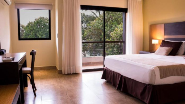 Pirayu Hotel & Resort - Puerto Iguazu