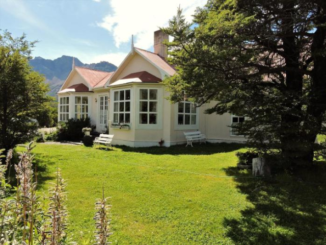 El Pilar Guesthouse - El Chalten