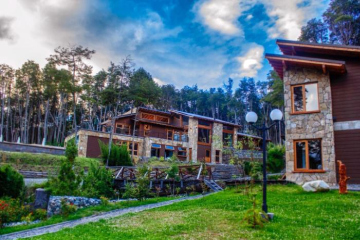 Cabañas y Hosteria El Condor Pasa VLA
