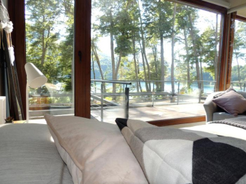 Departamento con vista al lago y piscina climatizada