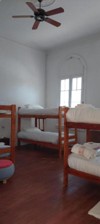 Hostel B&B Tandil - Tandil