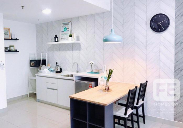 Netflix Wifi Trefoil Homestay Setia Alam FE Studo for 2 pax - Shah Alam