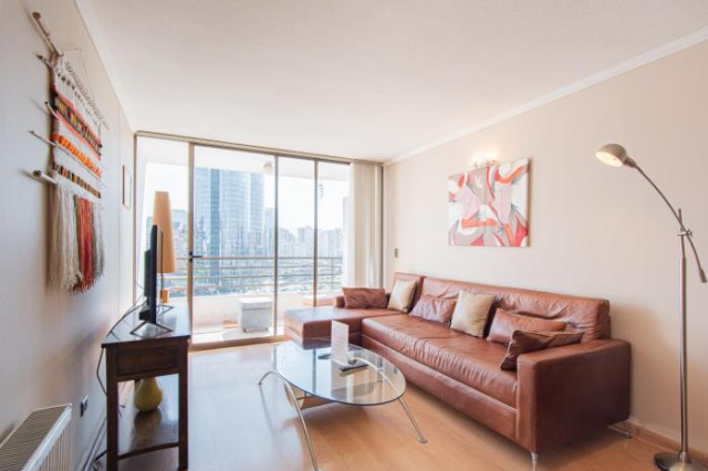 Uptown Ethnic - 2BR, Metro, Wifi, TV - Metropolitan Region