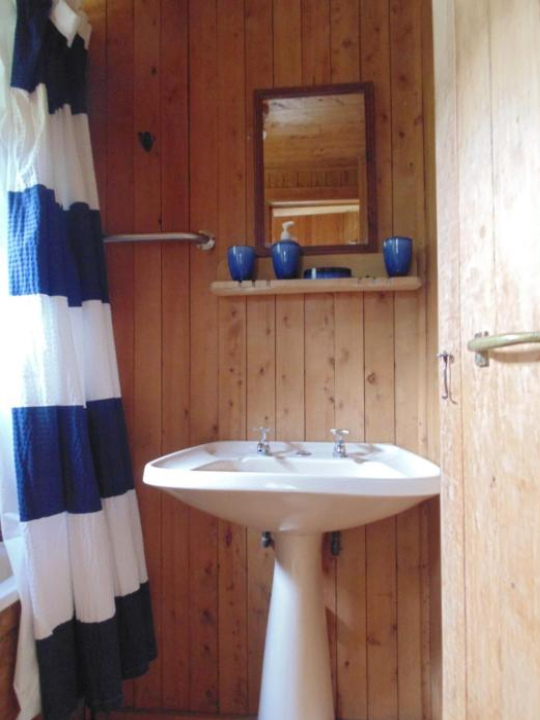 Cabaña Exclusiva en Carretera Austral, Bosques Ríos y Montañas, Hot tub & Breakfast - Aysen
