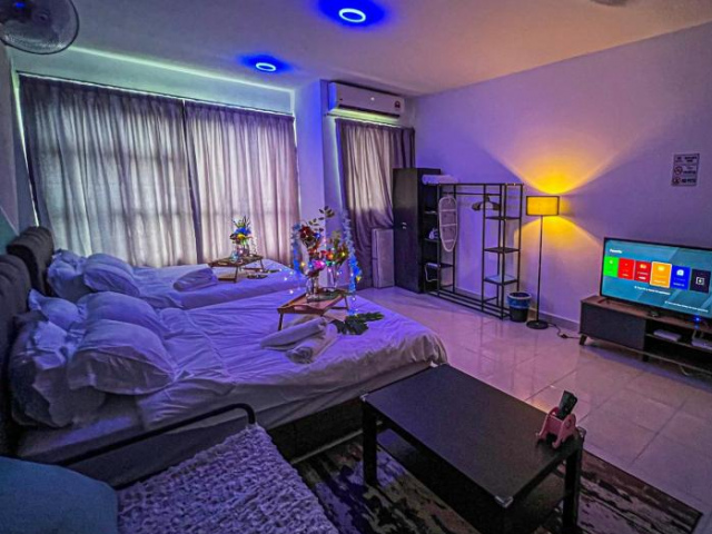 Relaxing Studio in Bangi, Infinity Pool, Gym, Free Parking & WiFi - Kajang