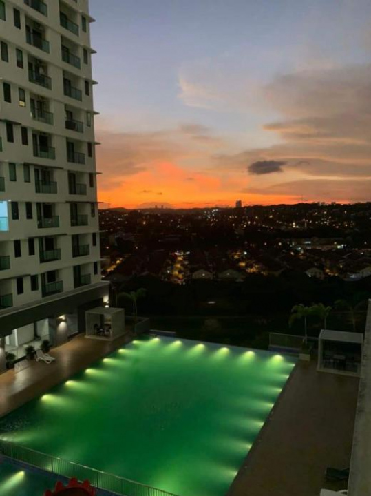 Lovely Luxury 3 Br 2 Bath @ Vista Bangi - Kajang