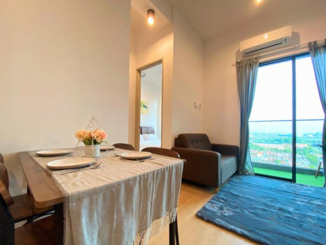 The Grand SS15 Sunway 4Pax 2BRs City View - Free WiFi, Infinity Pool & Gym - Subang Jaya