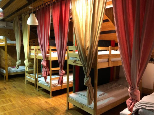 Whole basement former pub for stag do, bachelor House party flat - 布達佩斯