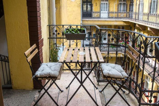 Anna & Pierre’s place - Budapest