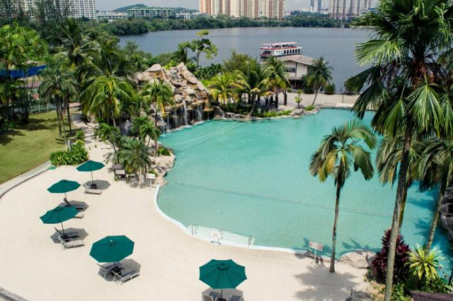 Mines Beach Resort Hotel - Seri Kembangan