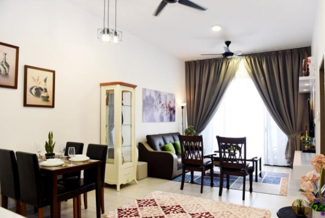 Mines Astetica Lake View Condo Seri Kembangan v1 - 史里肯邦安