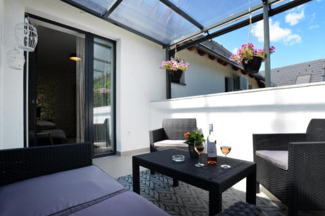 ONE Luxury Suites Eger - Eger