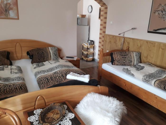 City Camping & Apartman & Bungalow - Gyor