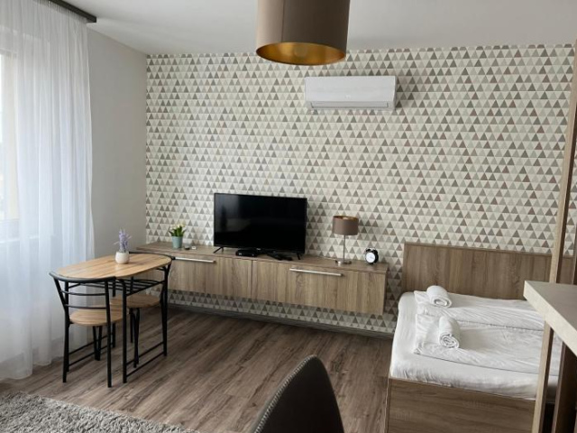 Hatvan Central Apartment - 德布勒森