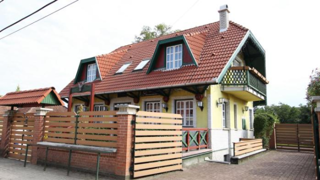Aranyhaj Apartman - Debrecen