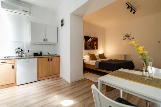 Viola Villa Apartment Hotel - Gyula
