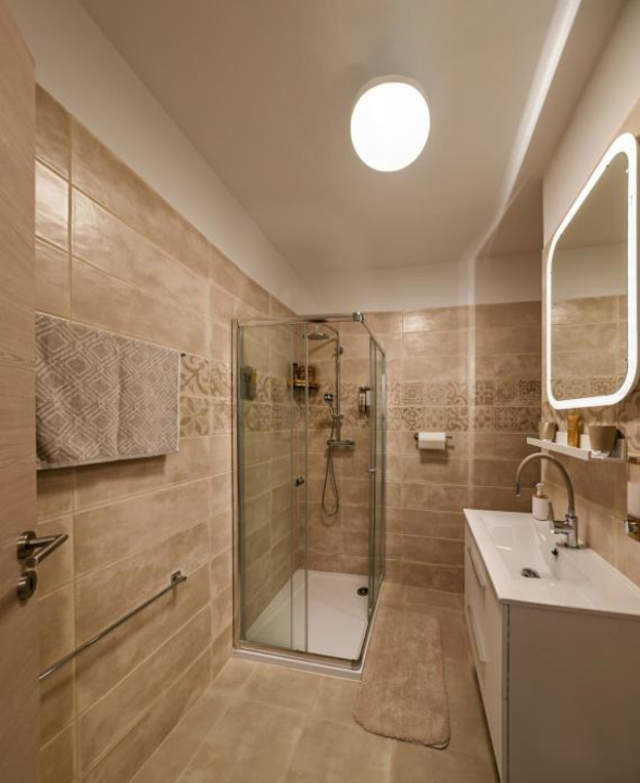 City Apartman Székesfehérvár - 塞克什白堡