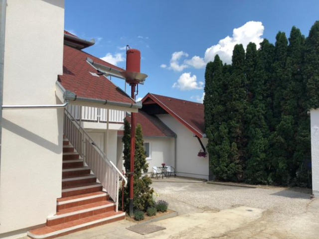 White Crow House - Heviz