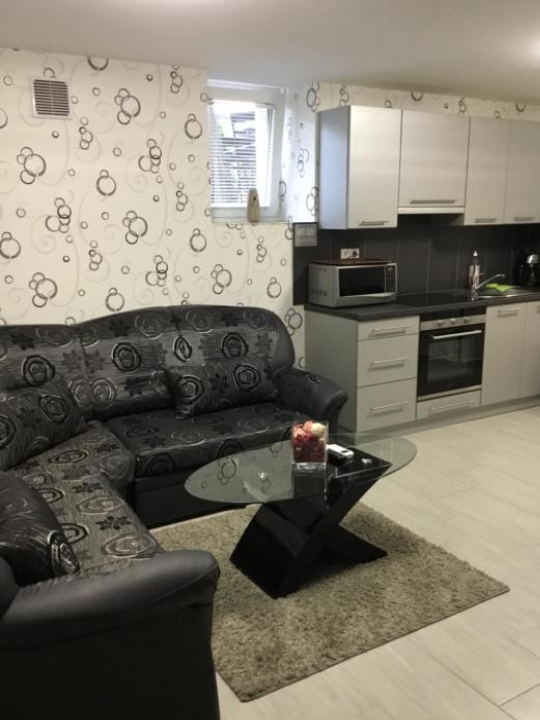 Varkerulet Apartman - Sarvar