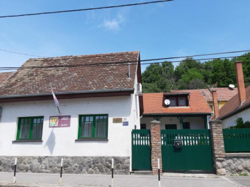 LÁSZLÓ Turistaszálló