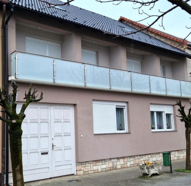 Azra Apartman - Harkany