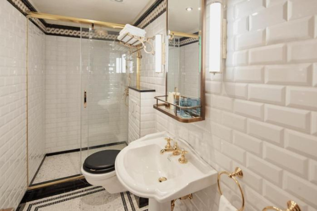 Caras House Hotel - Pest County