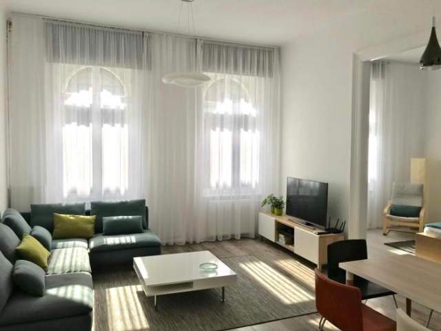 Paulay Central Top Suite - Pest County
