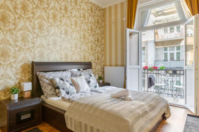 Luxury Downtown Home by Anna - Pest County