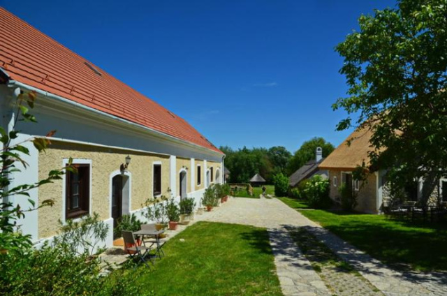Nemespécsely Udvarház - Veszprem County