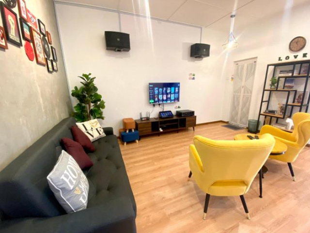 comfy 3-bedrooms with family karaoke Max-10pax - Ipoh