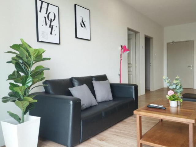 Urban ONE Homestay. 8 Pax-Free Wifi & Washer - 古晉