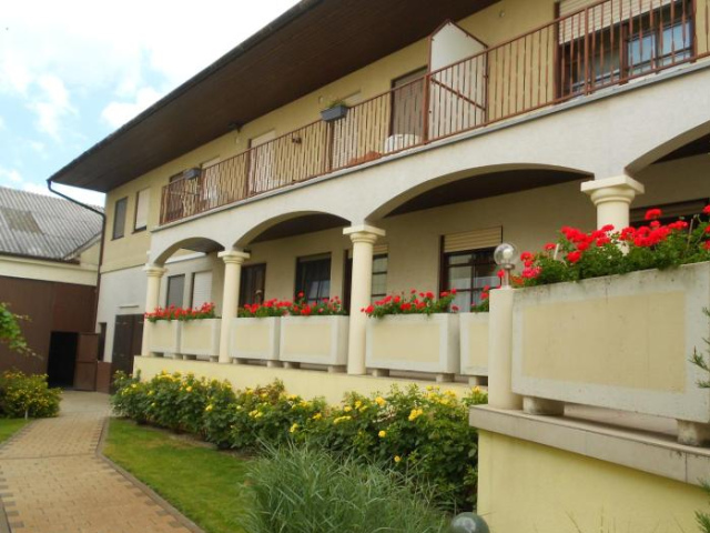 Weingut Gastehaus Palkowitsch - Lake Neusiedl