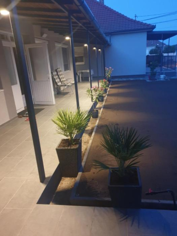 Tahiti Garden Apartman