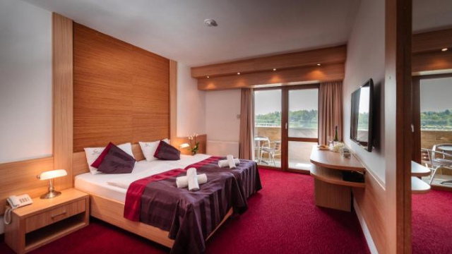 Hotel Corvus Aqua - Bekes County