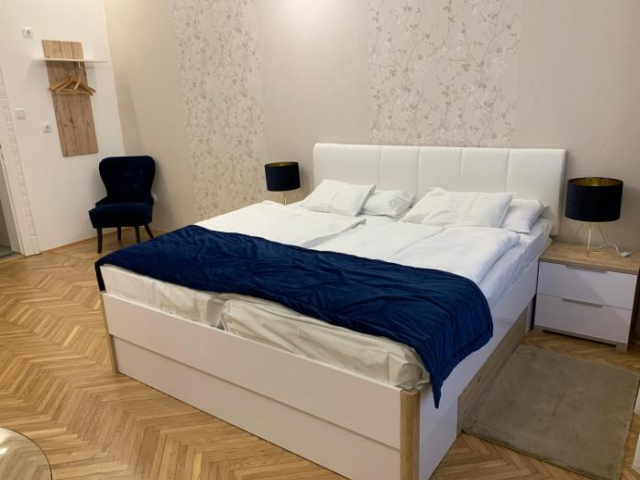 W19 Apartments - Buk