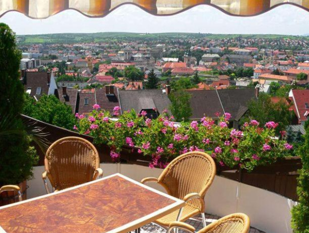 Zalanki Holiday Villa Apartments - Buk