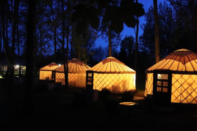 Öko Kemping és Glamping Tiszadada - 索博爾奇-索特馬爾