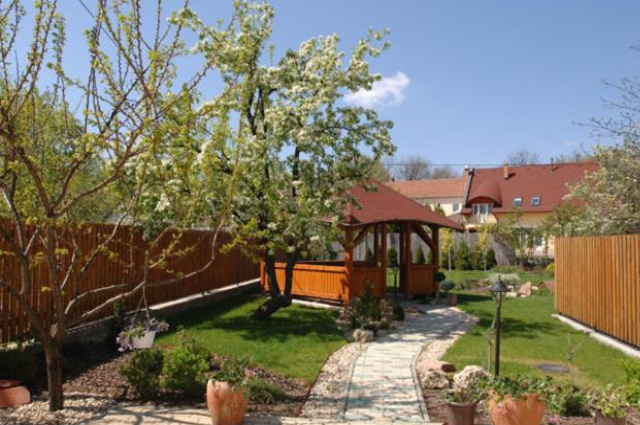 Golden Garden Hotel - Northern Hungary