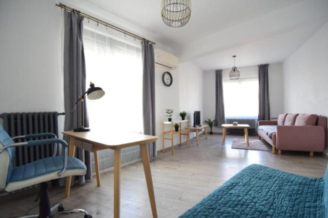 Scandinavian Style Apartment with Panoramic View - Bucharest