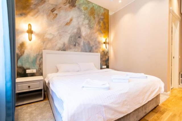 Black Gate - Quiet Studio in the Heart of Old Town with Free Private Secured Parking - Brasov