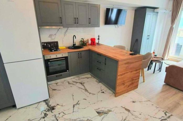 1 Luxury Apartment with Free Private Parking - Iasi