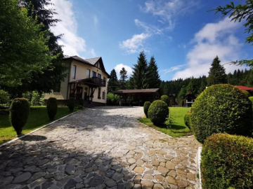 FOX VALLEY VILLA